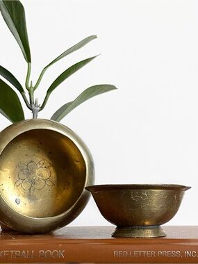 Vintage Brass Ashtray Trinket Dish Etched Floral Design Nesting Bowls Jewelry